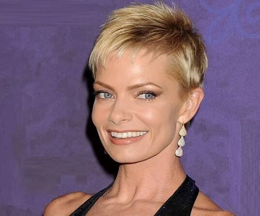 Jaime Pressly Biography - Facts, Childhood, Family & Achievements of Actress & Model