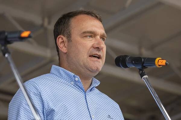 Hnutí SPD připustilo spolupráci s ANO. Sliby voličům platí, ujistil Fiala