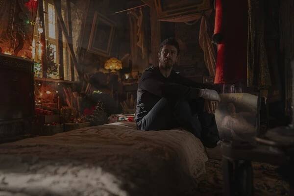 Servant - 2:00 - Z filmu - Toby Kebbell