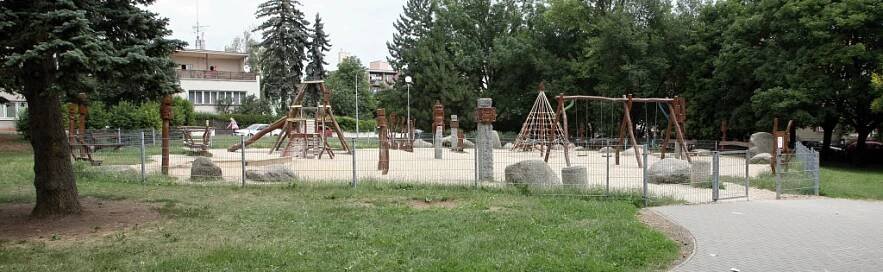 Park vyrostl ze zahrádek na bývalém hřbitově