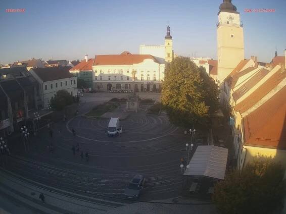 TRNAVA - Trojičné námestie