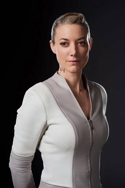 Natalie Brown - Dark Matter - Season 3 - Promo