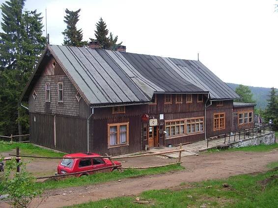 Soubor:Schroniska Sowa 2.jpg – Wikipedie