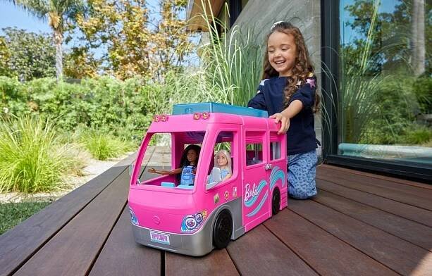 Mattel Barbie Karavan snů s obří skluzavkou HCD46