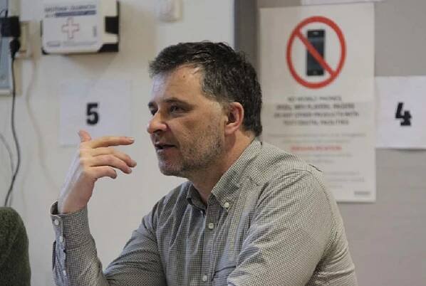 MARTIN WEISS: Komu vadí Nabarvené ptáče – PolskoDnes.cz