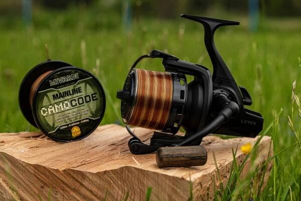 MIVARDI - Vlasec Camocode Mainline 0,325 mm 600 m | FishMax.cz 