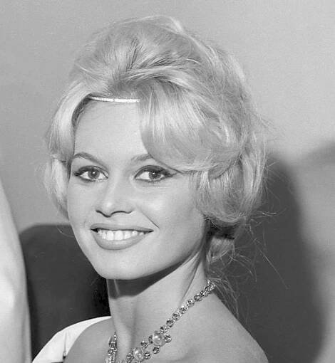 Soubor:Bardot-Italie-1958.png – Multimediaexpo.cz