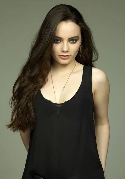Bill Skarsgard, Landon Liboiron, Penelope Mitchell and Freya Tingley HEMLOCK GROVE Interview
