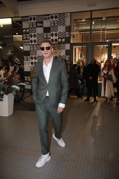 FOTO: Kamil Bartošek alias Kazma ve svatebním. – stránka 285