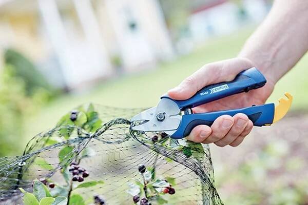 Kleště RAPID FP20, vázací na spony, sponkovací, na pletivo a plot, na vázání pletiva, na drát, spony RAPID VR16, VR22
