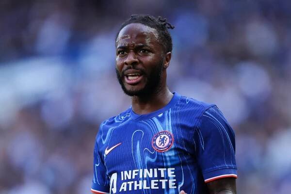 Raheem Sterling seeks ‘clarity’ on Chelsea future after exclusion from matchday squad
