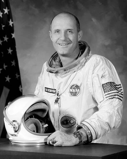 File:Thomas P. Stafford (1966).jpg - Wikimedia Commons