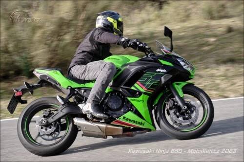 Kawasaki Ninja 650: Kapotovaná hrdinka všedního dne | Motorkáři.cz