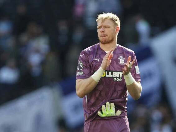 Leeds United face shock Champions League competition for Aaron Ramsdale: report