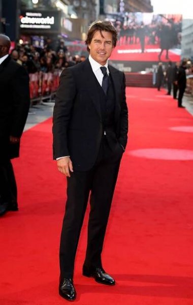 Tom Cruise at an event for Jack Reacher: Nevracej se (2016)