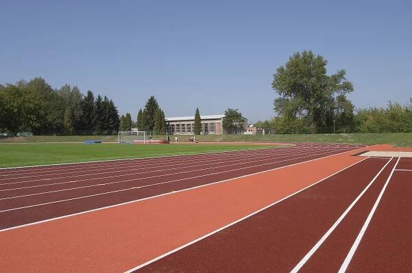 Vyškov má atletický a fotbalový stadion špičkové úrovně: Vyškov