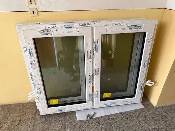 NOVÉ plastové okno 150x120, profil VEKA, kování ROTO