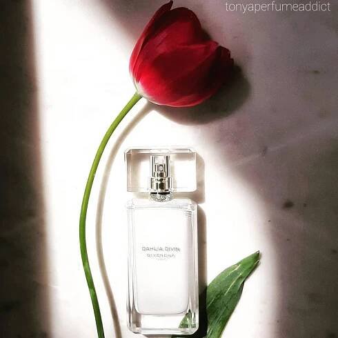 Dahlia Divin Eau Initiale Givenchy pro ženy