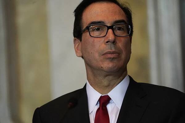 Treasury Secretary Mnuchin Calls Bank CEOs Amid Wall St. Unease