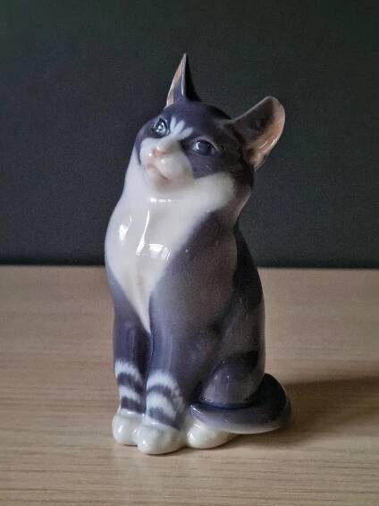 Porcelánová soška - kočka Kodaň. Top Stav