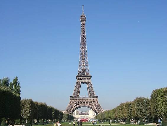 Menara Eiffel - Wikipédia
