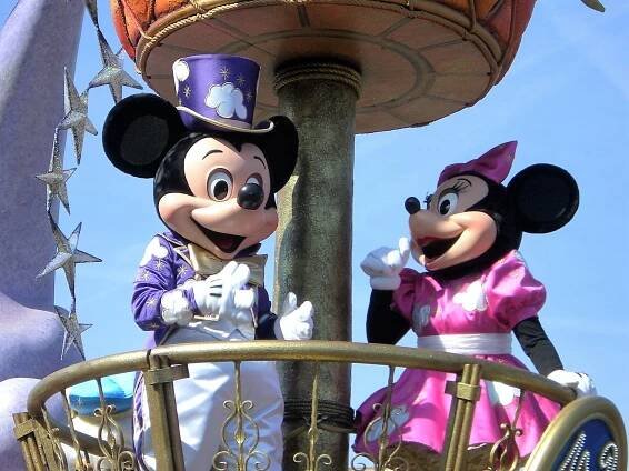 Savvy Ways To Save Money at Disney
