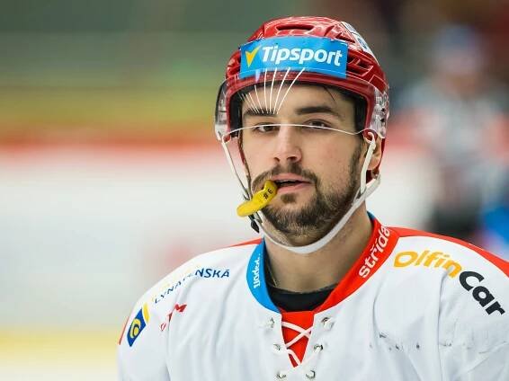 Mountfield HK, a.s. | Fotogalerie | Hráč | Lukáš Cingel