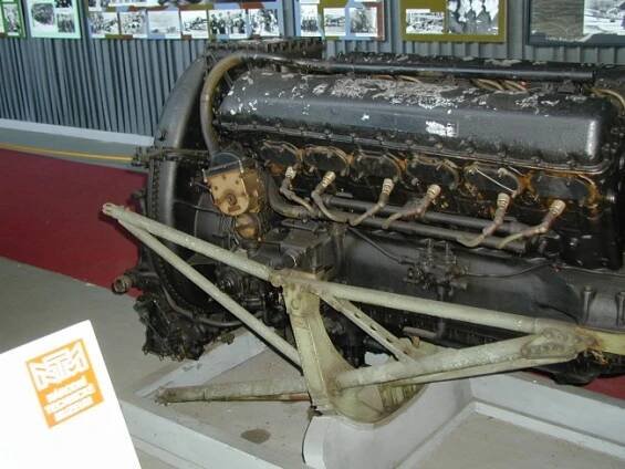 Rolls-Royce Merlin 66 : Velká Británie (GBR)