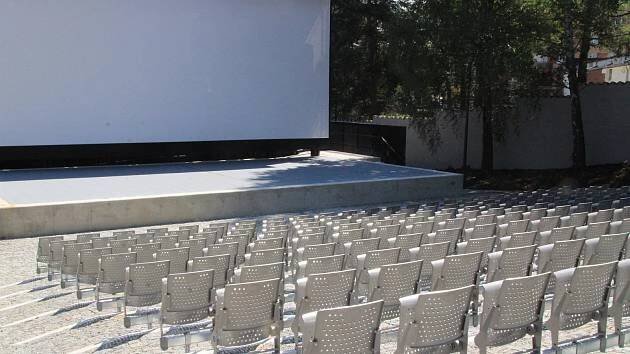 Letní kino v Prachaticích přivítá první diváky za týden, promítání bude zdarma