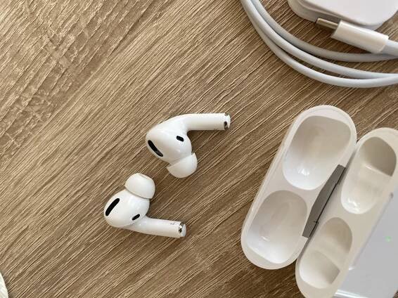 Prodám Airpods PRO za 4 500 CZK - 10/2020 - Apple Bazar