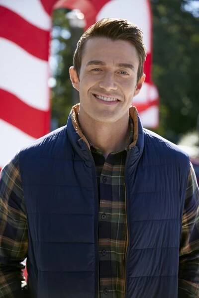 Robert Buckley - Actor