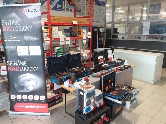 BI ESSE - Plzeň | BALS Elektrotechnik - výrobce průmyslových zásuvek a vidlic