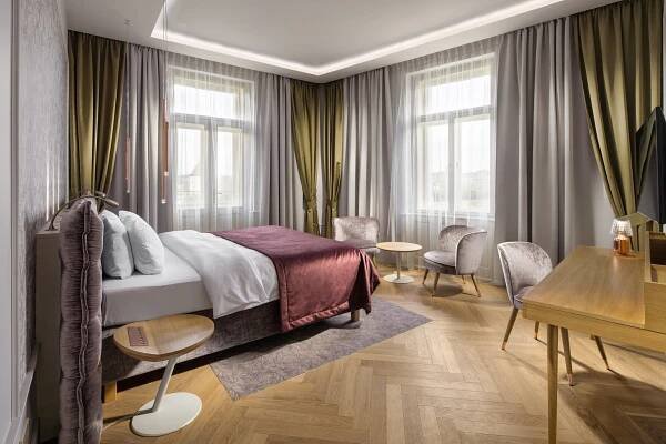 Pobyt v 5* hotelu v centru Prahy se snídaní | Slevomat.cz