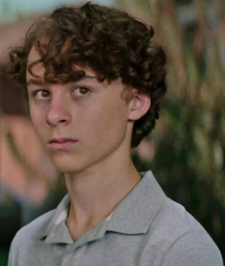 Wyatt Oleff