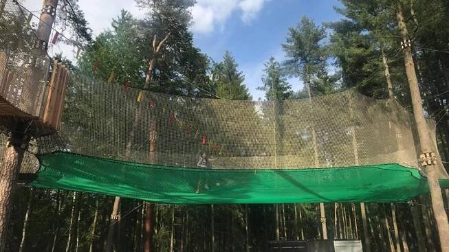 V městských lesích v Hradci Králové je v provozu nová atrakce. Jmenuje se Na větvi | foto: Blanka Malá