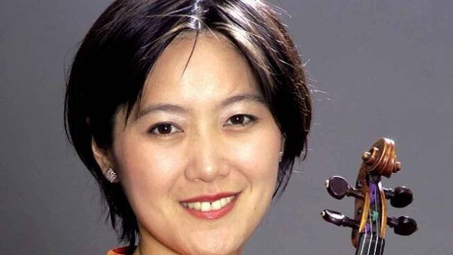 Japonská houslistka Chiaki Yamazaki přednese v Západočeském muzeu v Plzni dílo mladého skladatele a fagotisty Vladimíra Vlny.