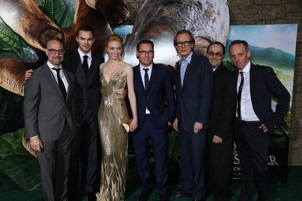 Stanley Tucci, Nicholas Hoult, Eleanor Tomlinson, Bryan Singer, Bill Nighy, John Kassir, Ewen Bremner - Jack a obři - Z akcí