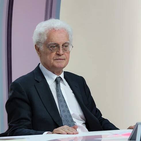 Soubor:Lionel Jospin, mai 2014, Rennes, France.jpg