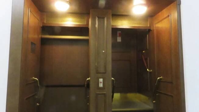 This Doorless Elevator Doesn't Stop or Slow Down - Atlas Obscura