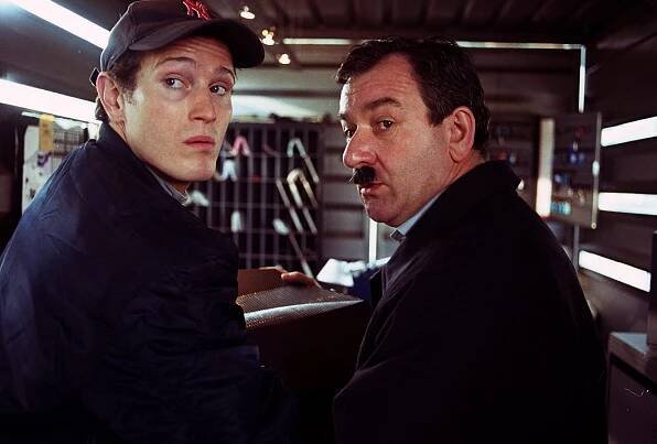 Šmejdi - Z filmu - Nick Moran, Ken Stott