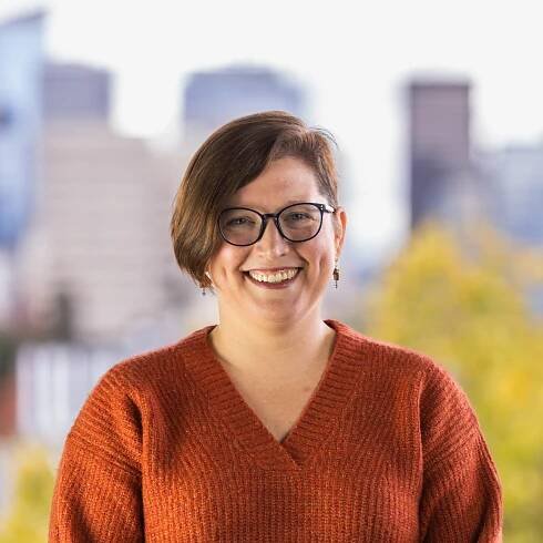Emily Jones Headshot