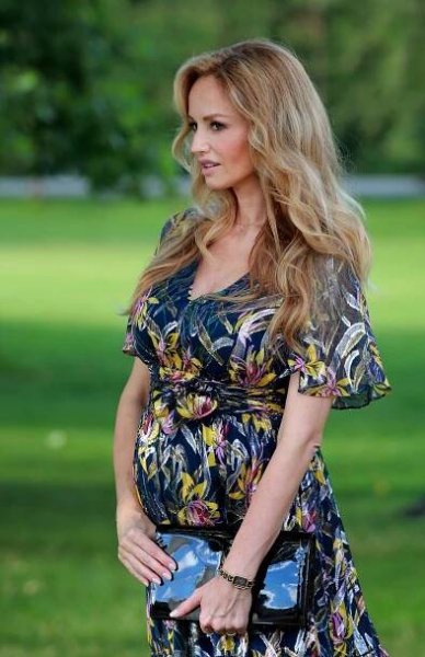 Čtvrté dítě ve 45 letech! Slavná Češka, která radila i princi Harrymu, porodila. A není jediná...