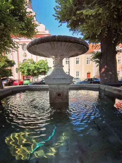 Fotografie - Kašna na náměstí Mikuláše z Husi - 22.07.2023
