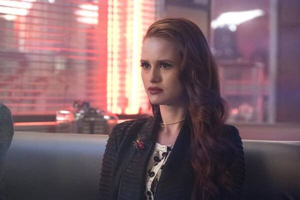 Riverdale - Kapitola 7: Opuštěné místo - Z filmu - Madelaine Petsch
