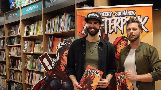 Jonáš Ledecký a Michal Suchánek na křtu komiksu Afterpunk