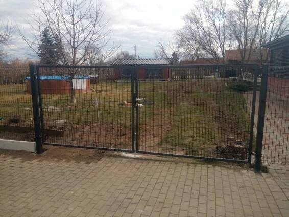 Průmyslové ploty (Svařované) – Stavba plotů – KM Exteriéry