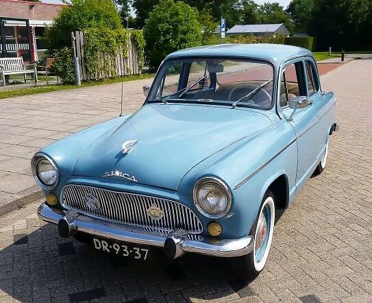 Simca Aronde Etoile uit 1961 van Theo. Een stijlvol model.