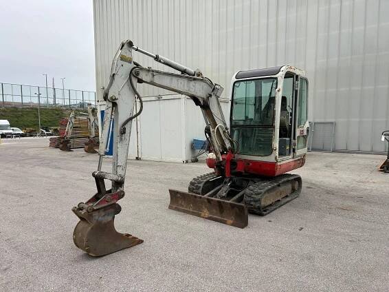 Kettenbagger "Takeuchi TB125", - Fahrzeuge, Technik & Klassische Fahrzeuge 2024/12/04 - Dosažená cena: EUR 8.200 - Dorotheum