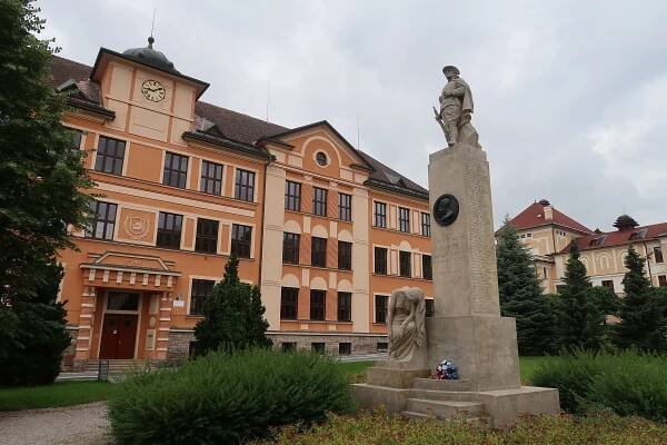 Soubor:Červený Kostelec (1).jpg