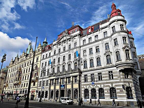 Soubor:Konektor Place - panoramio.jpg